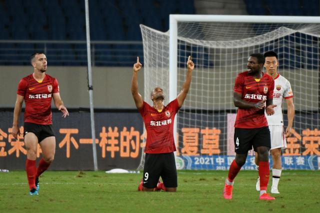 kaiyun开云官网-回顾亚泰第一阶段“火力点”:儒尼奥尔3次梅开二度