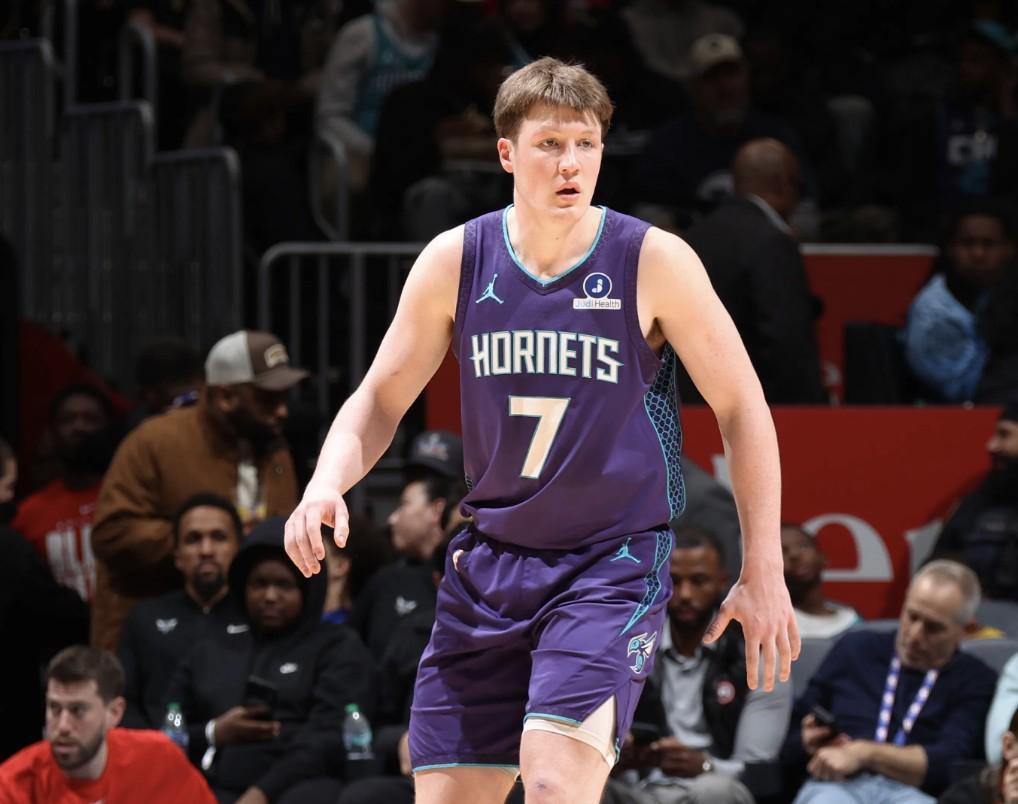 kaiyun开云官网-NBA新秀榜:克努佩尔继续榜首,弗拉格第二,哈珀升至第四